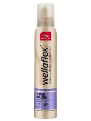 Αφρός μαλλιών Wellaflex για Όγκο & Πολύ Δυνατό Κράτημα N.4 200ml